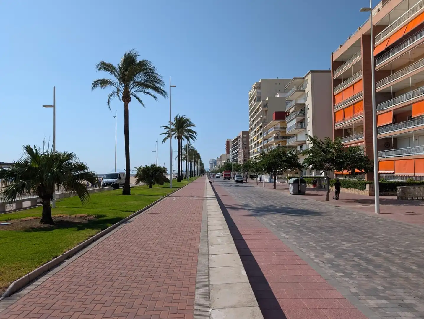 Vista exterior de Apartament en venda en Gandia amb Terrassa, Balcó i Piscina comunitària