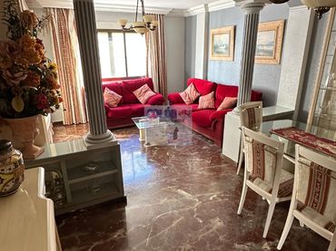 Piso con ascensor en venta en Martos