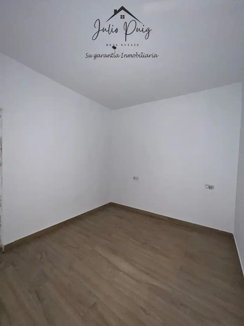 Habitación de Piso en venta en Coria del Río, Sevilla