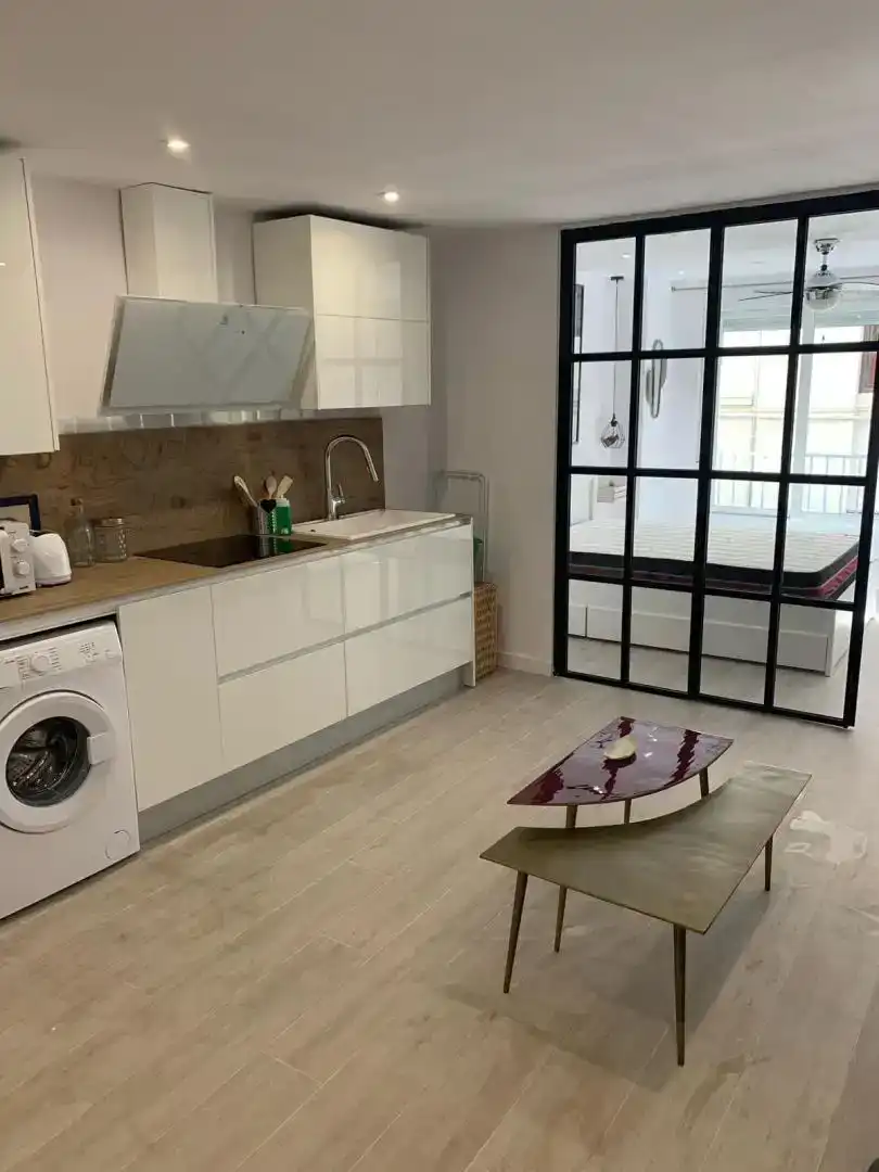 Kitchen of Study for rent in  Granada Capital  with Air Conditioner and Balcony