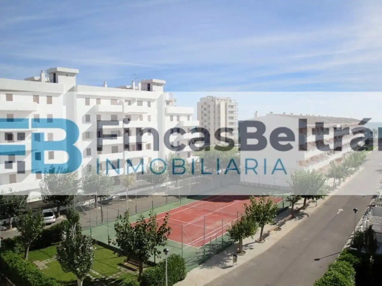 Vista exterior de Casa adosada en venta en Peñíscola / Peníscola con Jardín privado, Terraza y Amueblado