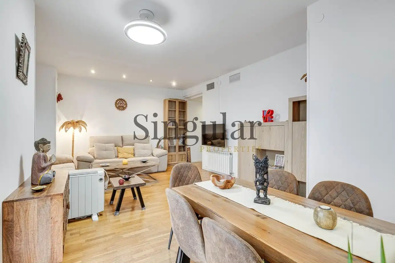 Sala de estar de Piso en venta en Barcelona con Aire acondicionado, Calefacción y Balcón