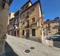 Individual de lloguer a Calle TEODOSIO EL GRANDE 6, imagen 2