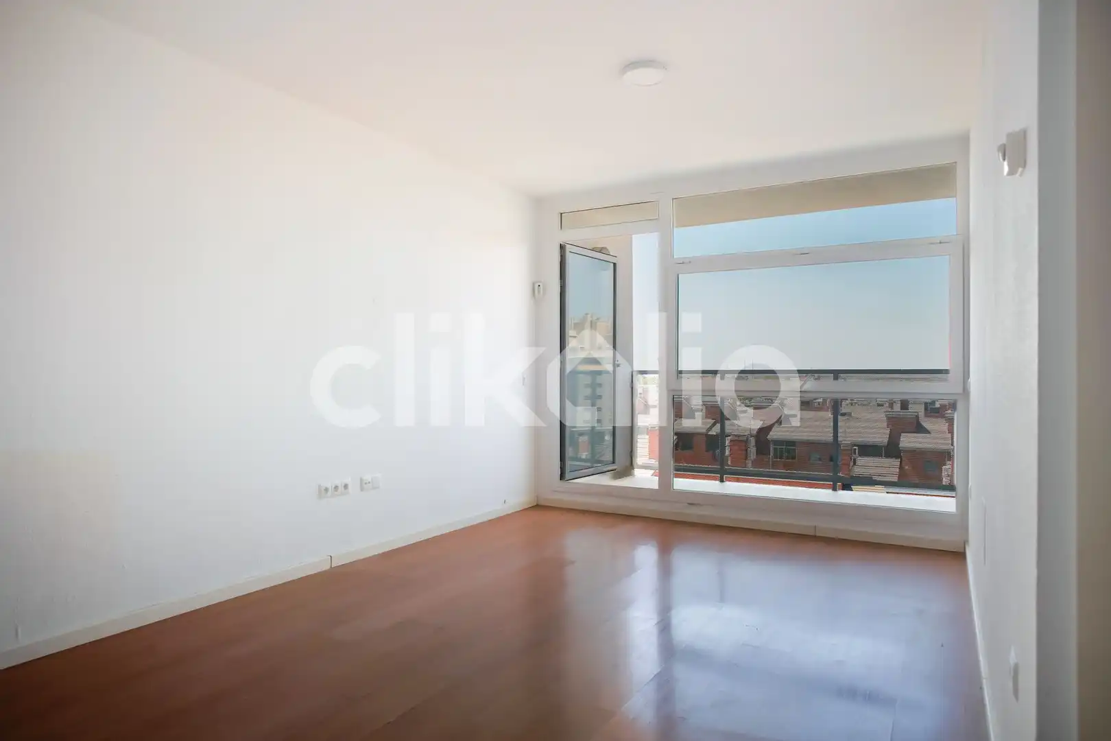 Living room of Flat for sale in Madrid  with Heating, Terrace and Storage room