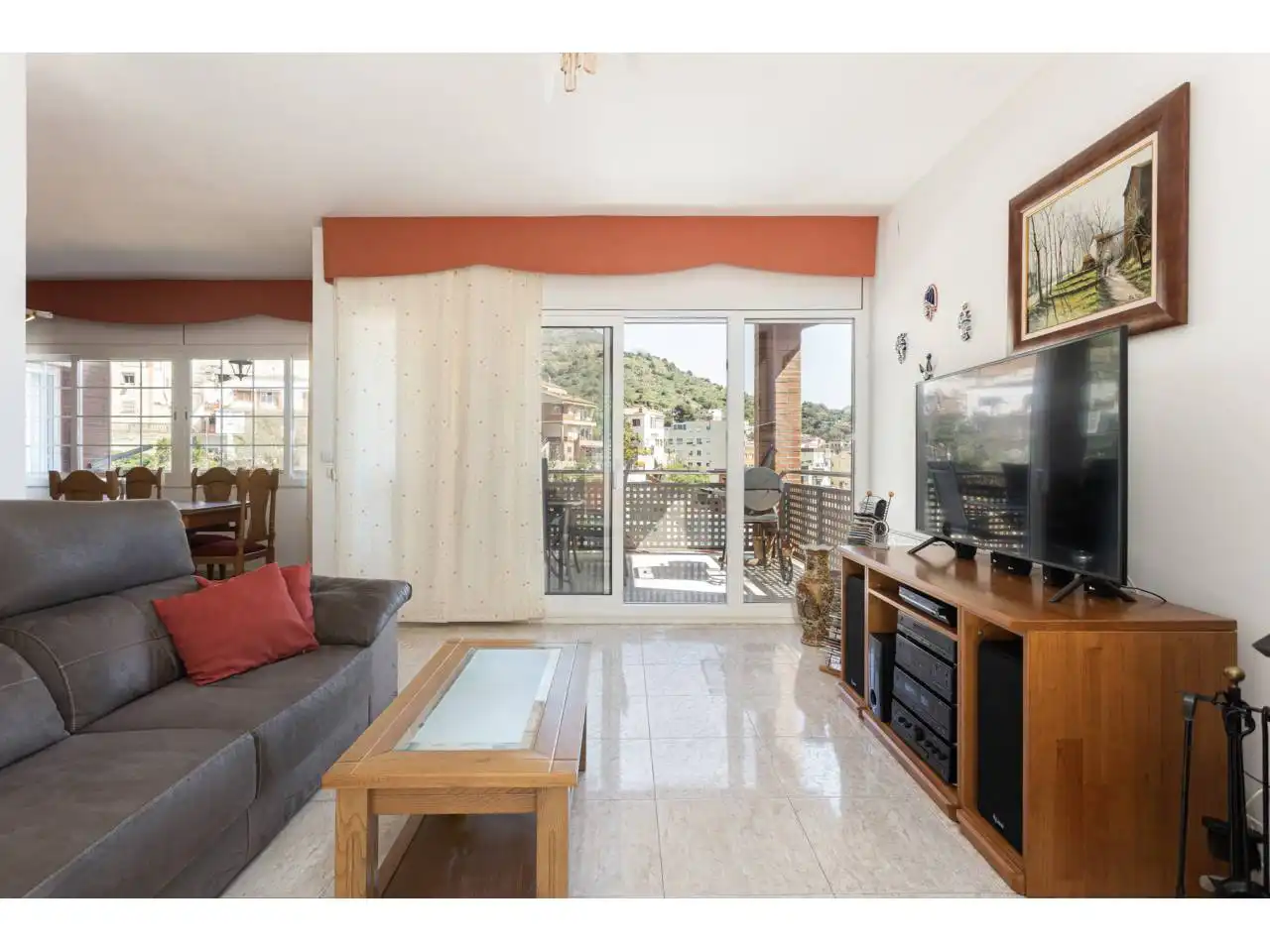 Living room of Houses for sale in Barcelona  with Air Conditioner, Heating and Terrace