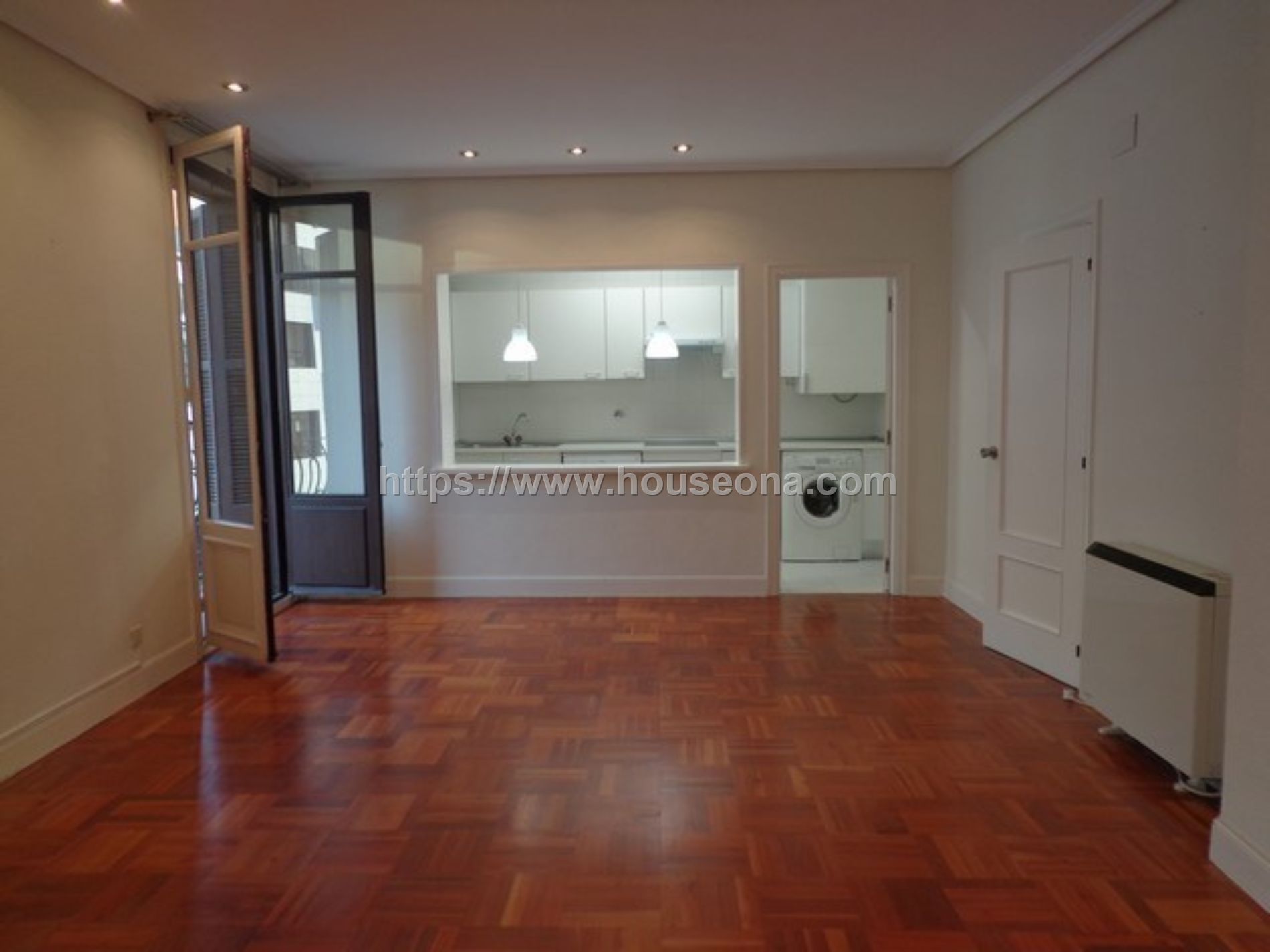 Living room of Flat to rent in Bilbao   with Storage room and Balcony