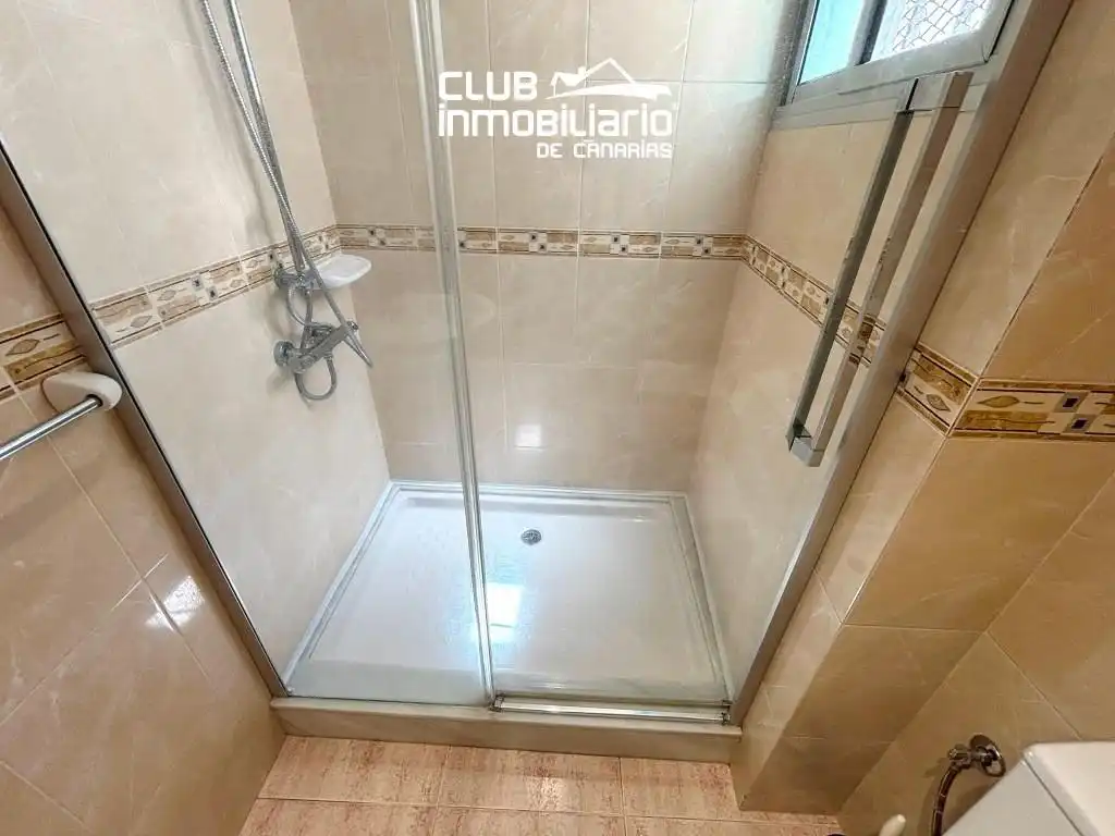 Baño de Piso de alquiler en San Cristóbal de la Laguna con Aire acondicionado