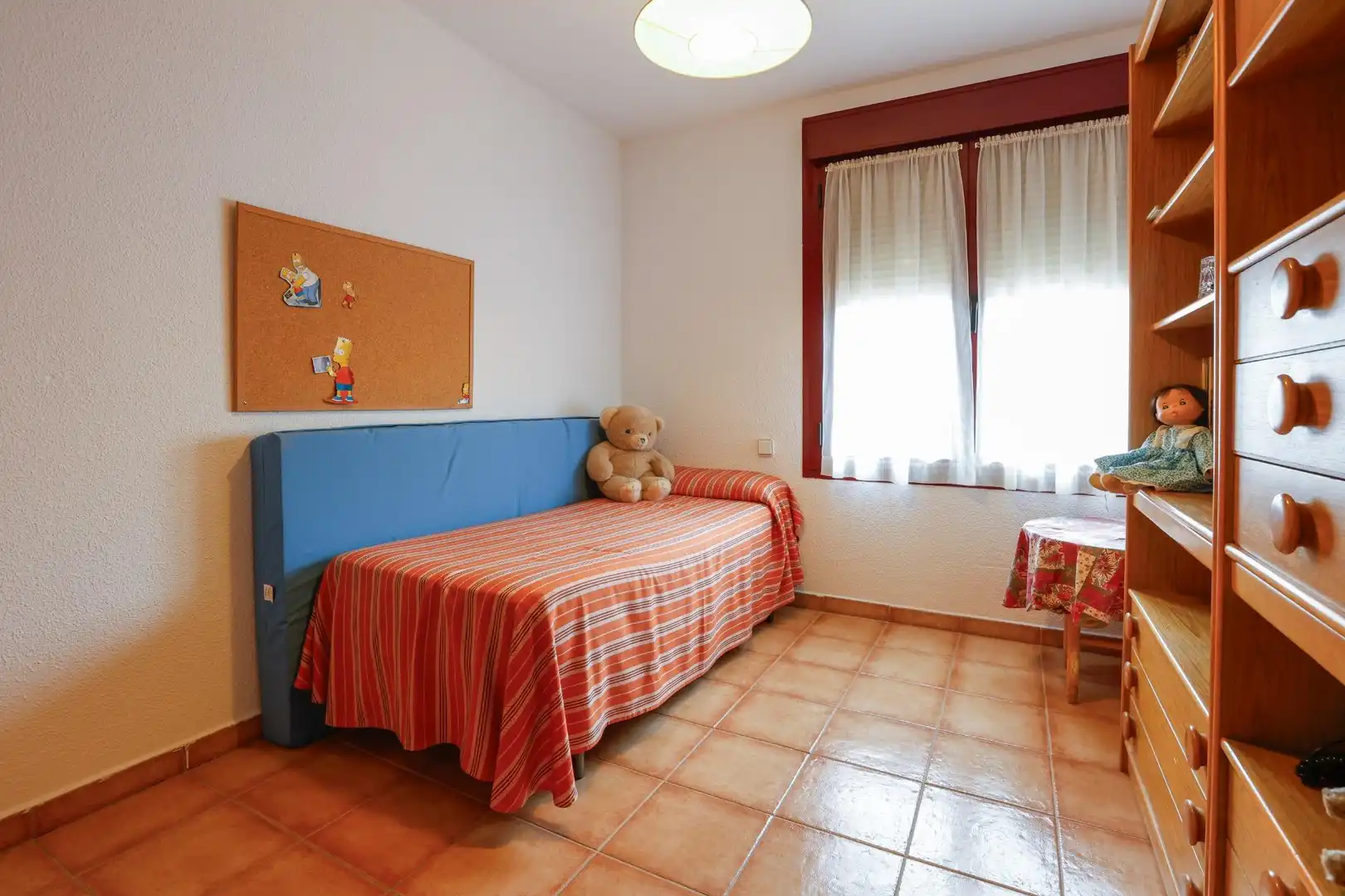 Habitación de Casa o chalet en venta en Valdemoro con Calefacción, Jardín privado y Terraza