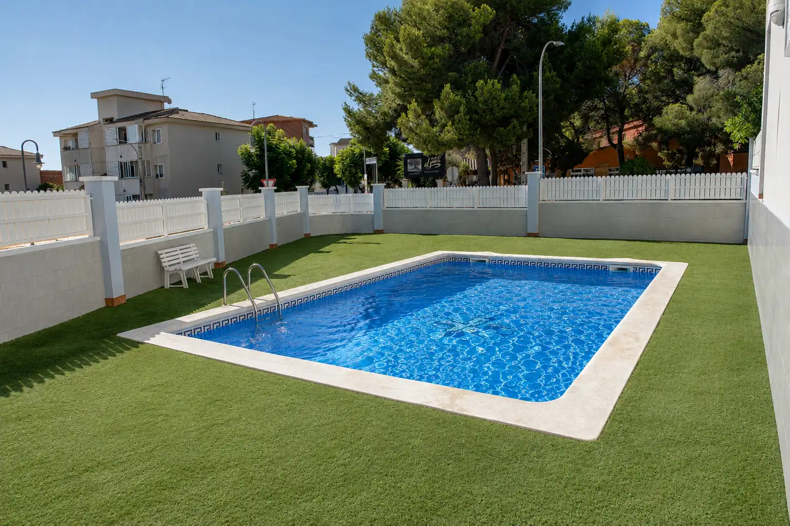 Piscina de Pis en venda en Roda de Berà amb Aire condicionat, Balcó i Piscina comunitària