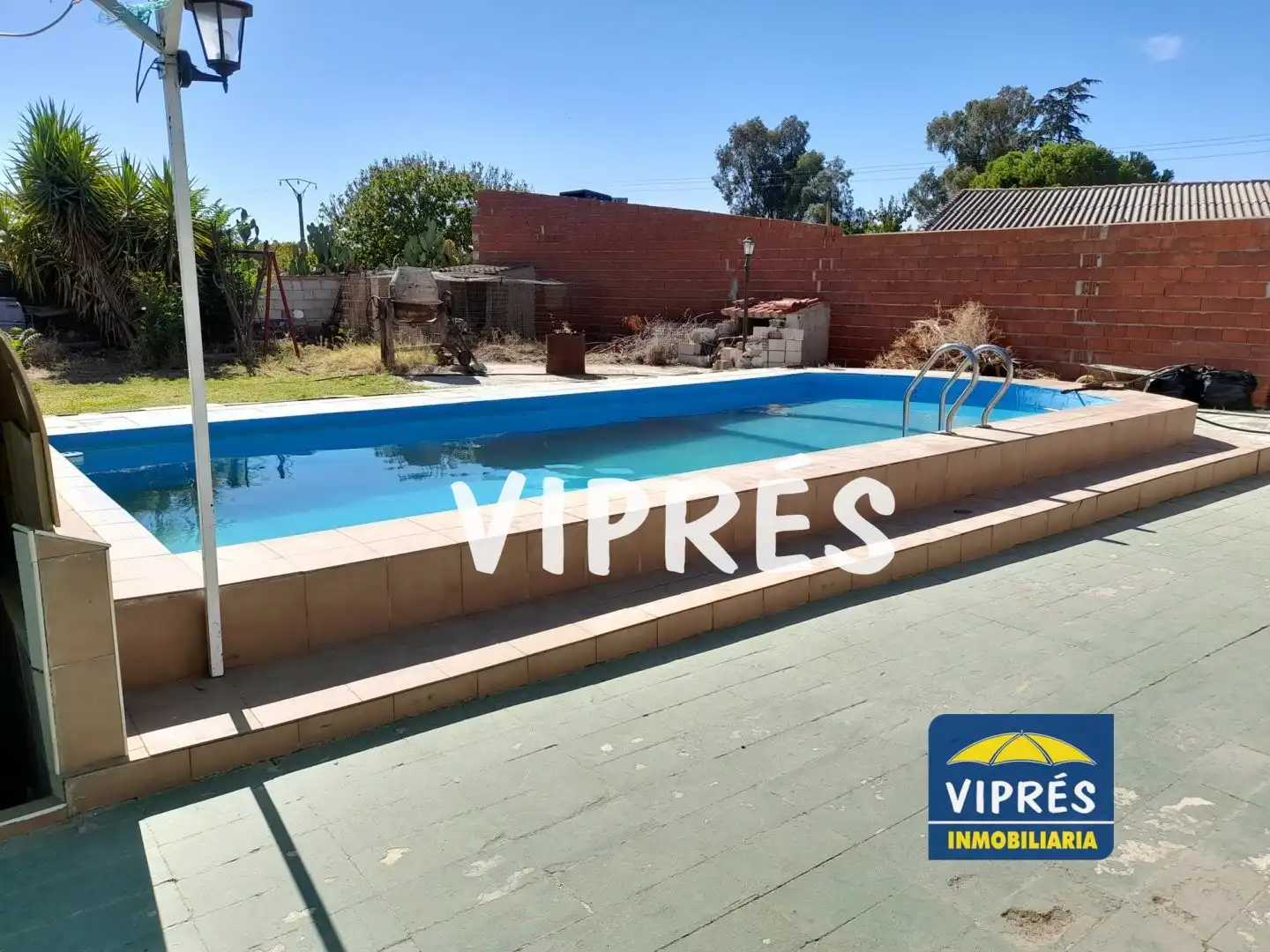 Houses for sale in Este
