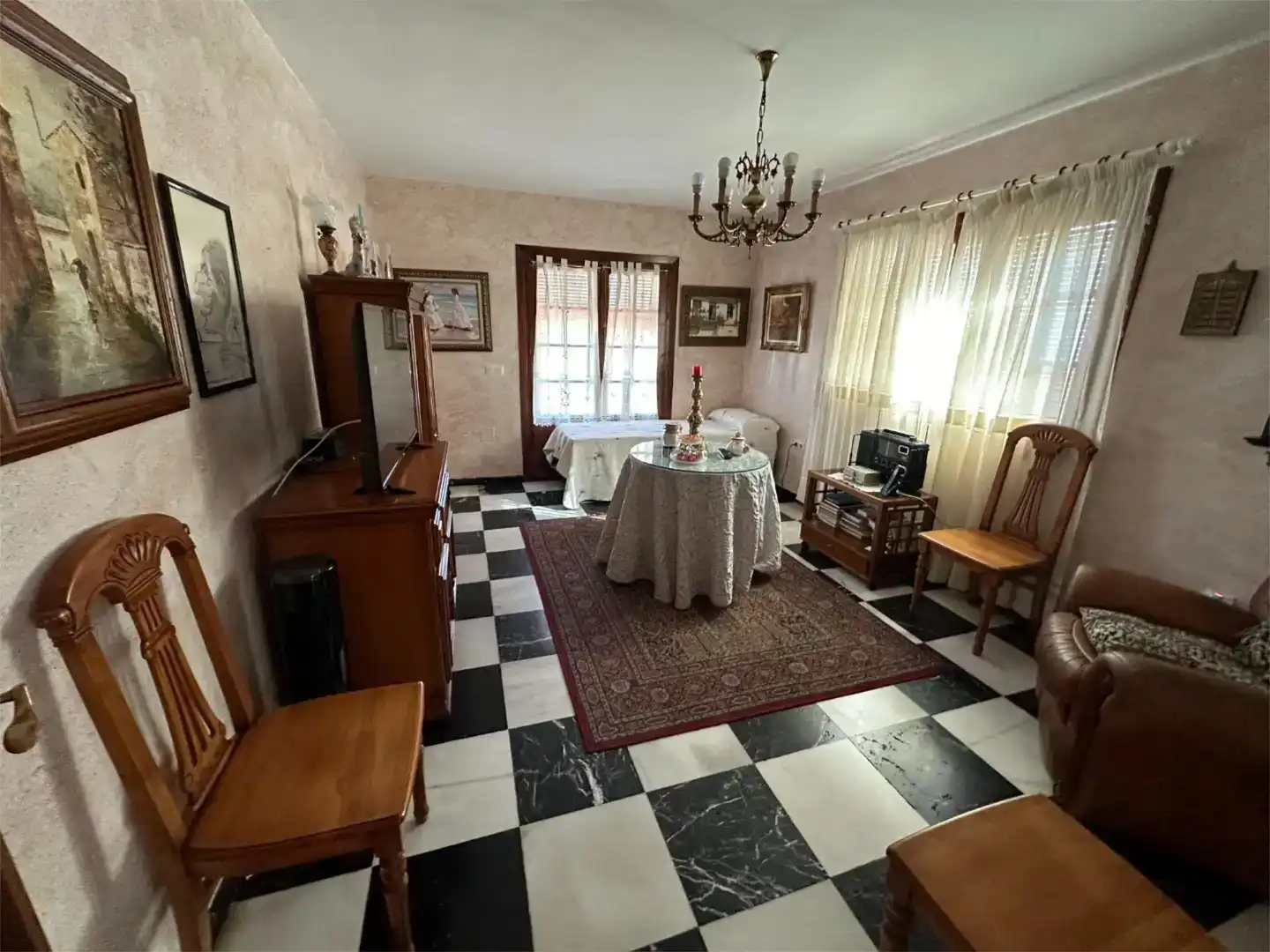 Sala d'estar de Casa o xalet en venda en Málaga amb Jardí privat, Traster i Balcó