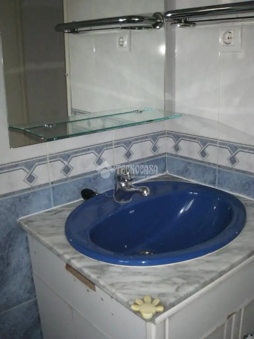 Bany de Edifici en venda en Barcelona