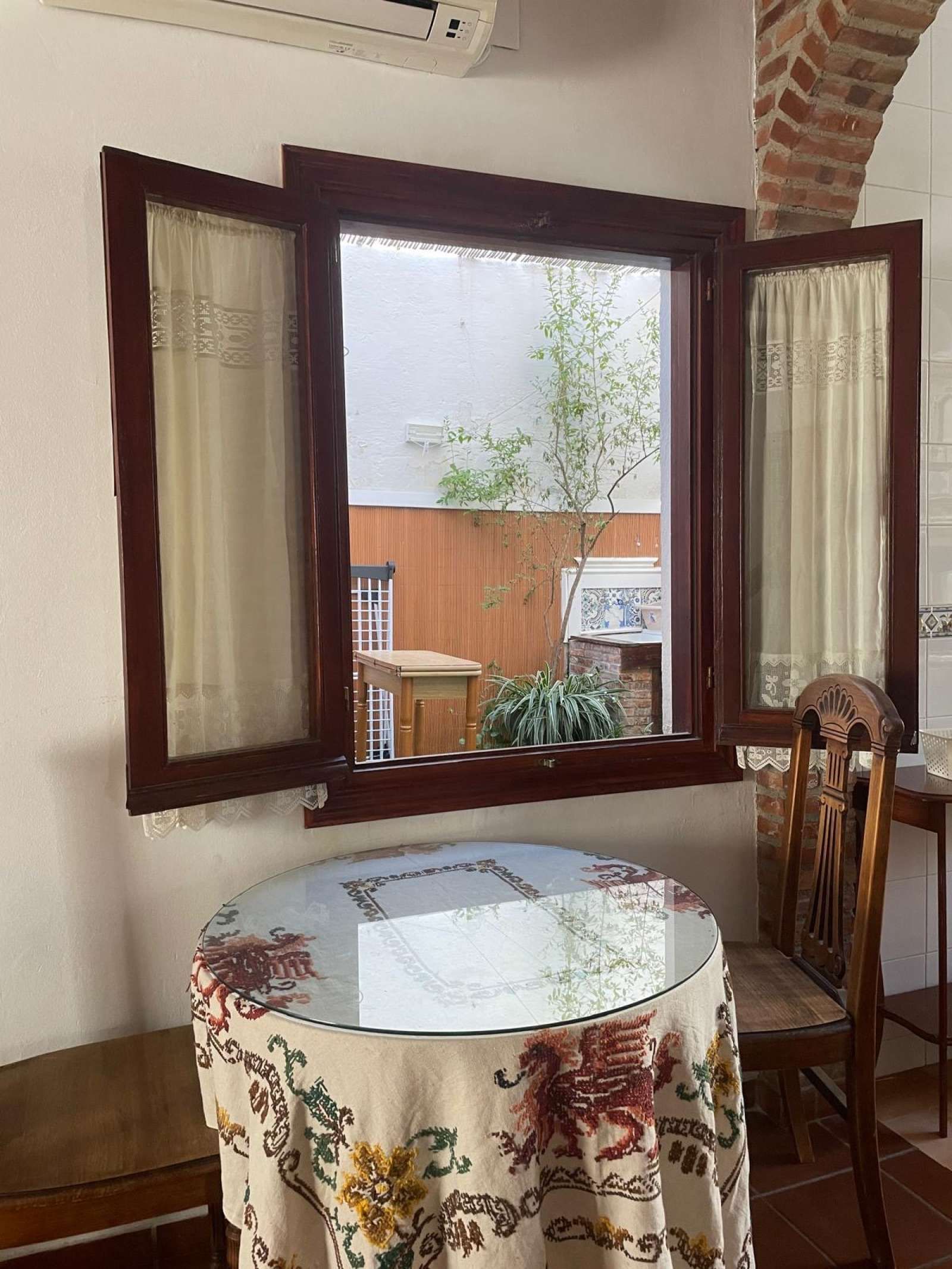 Terrassa de Apartament per a compartir en  Granada Capital amb Aire condicionat, Calefacció i Terrassa