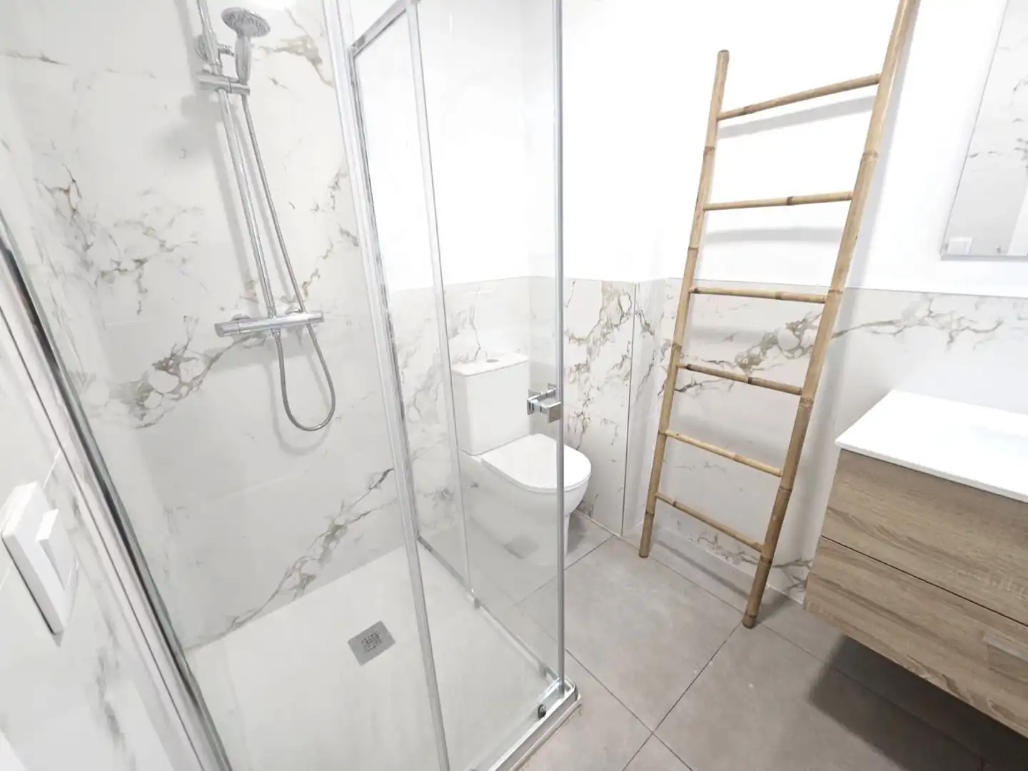 Baño de Piso en venta en Playa del Hombre - Taliarte - Salinetas