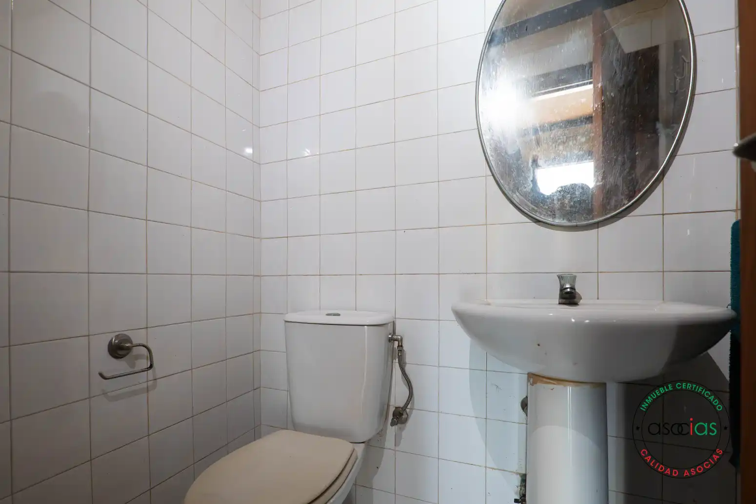 Bathroom of Commercial properties for sale in Gijón 