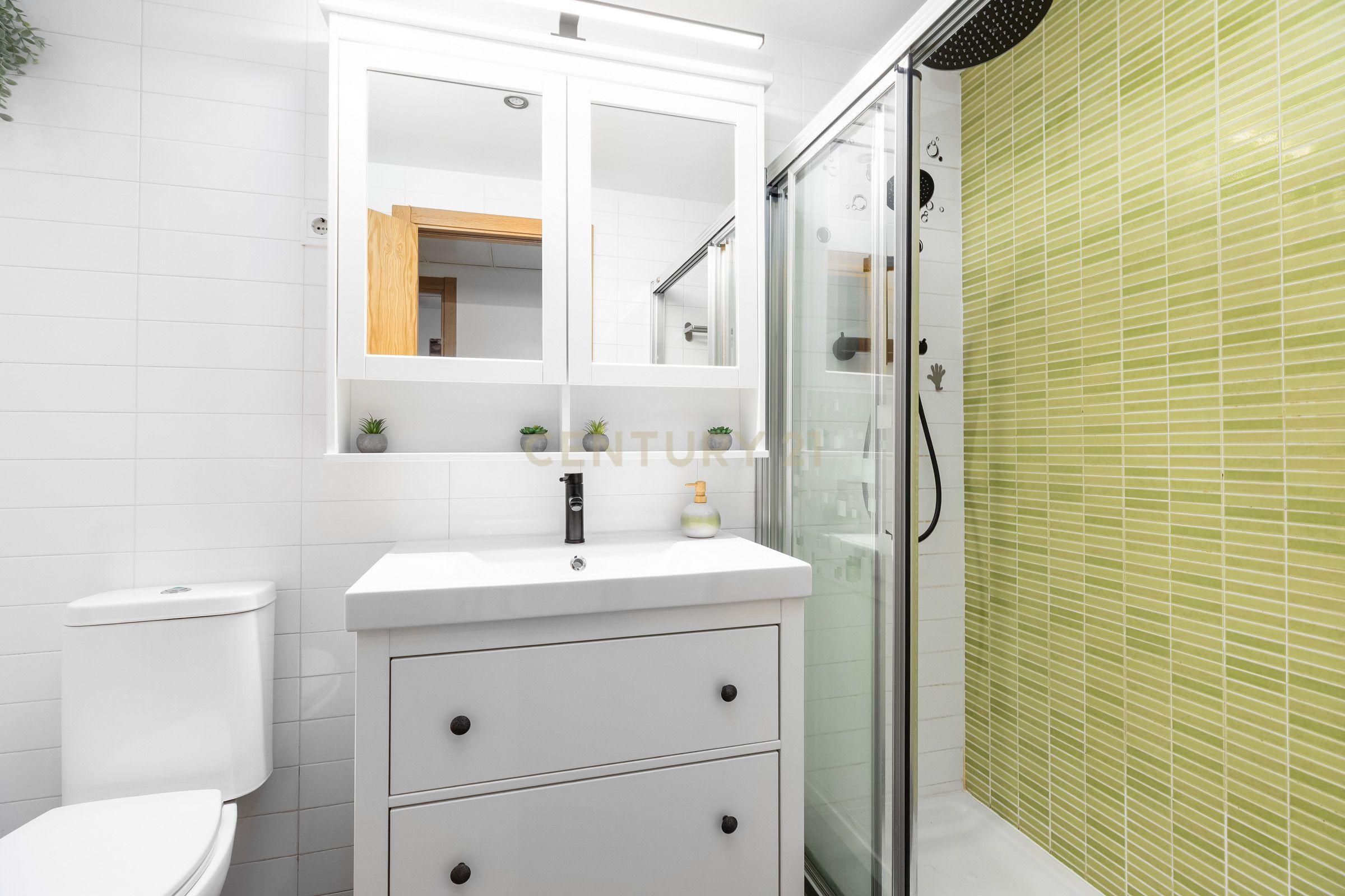 Bathroom of Apartment for sale in Hostalric  with Air Conditioner and Balcony