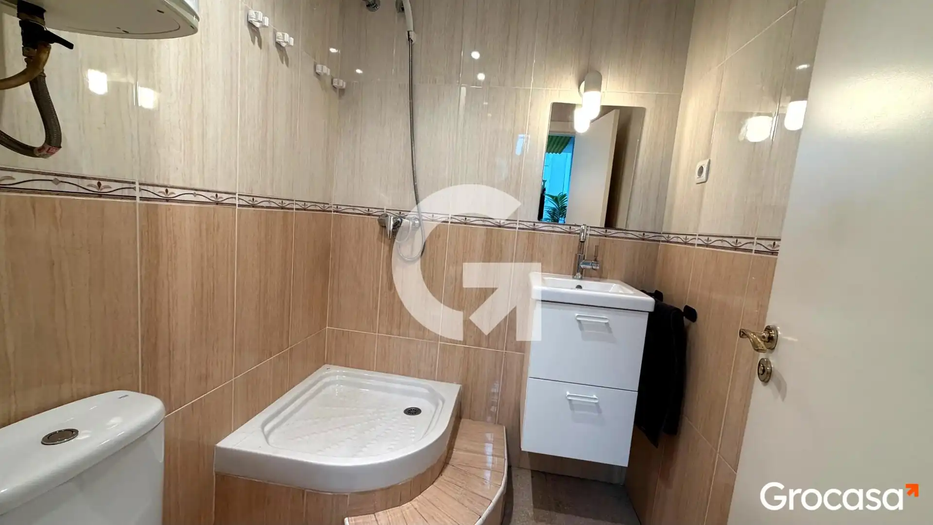 Bathroom of Commercial properties for sale in Cornellà de Llobregat  with Air Conditioner