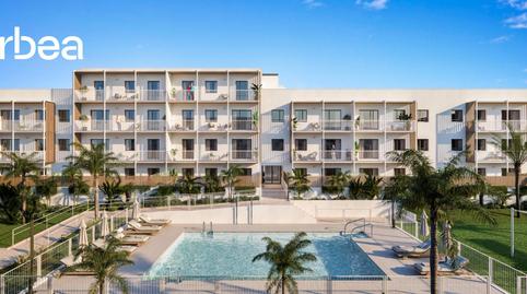 Foto 2 de Piso en venta en Camino Prados Los, 47, Distrito Zeta - Recinto Ferial Cortijo de Torres, Málaga