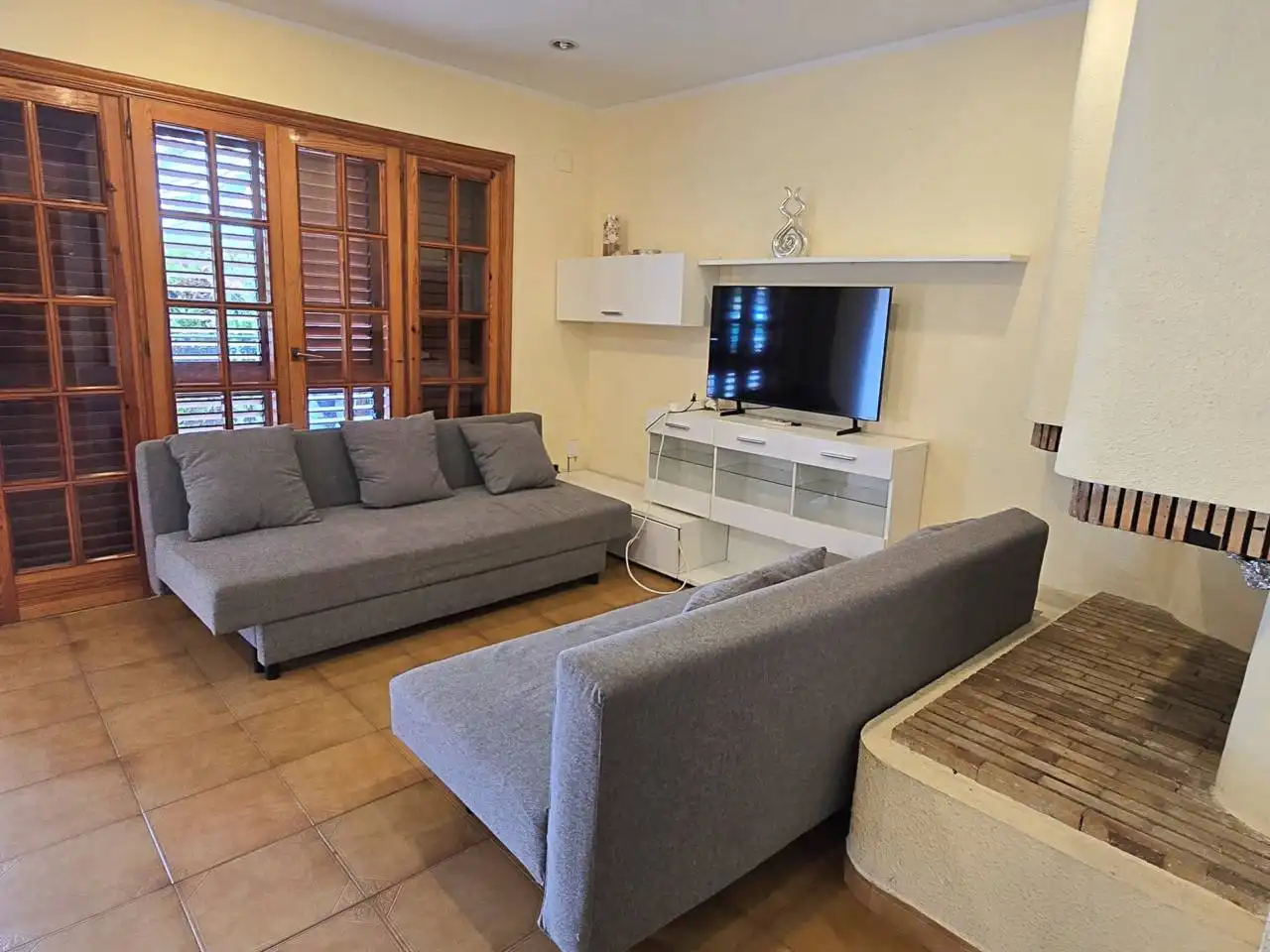 Casa aparellada amb piscina de lloguer a Avenida Neptuno, imagen 4