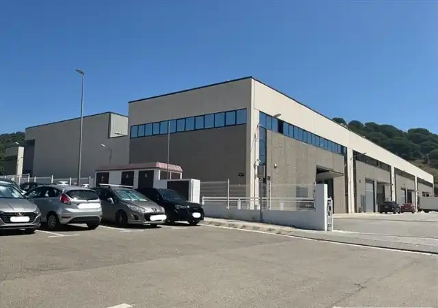 Nave industrial en venta en Canet de Mar, imagen 2