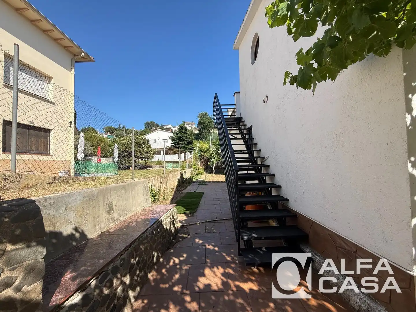 Vista exterior de Casa o chalet en venta en Vidreres con Terraza, Trastero y Piscina