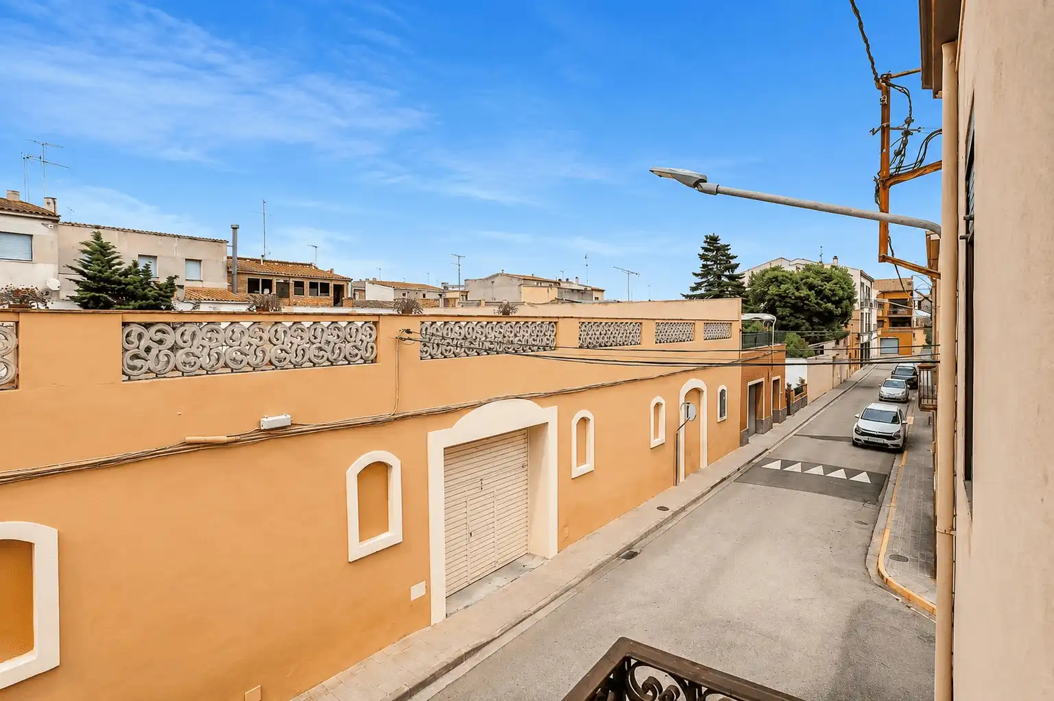 Vista exterior de Finca rústica en venda en Sant Jaume dels Domenys amb Calefacció