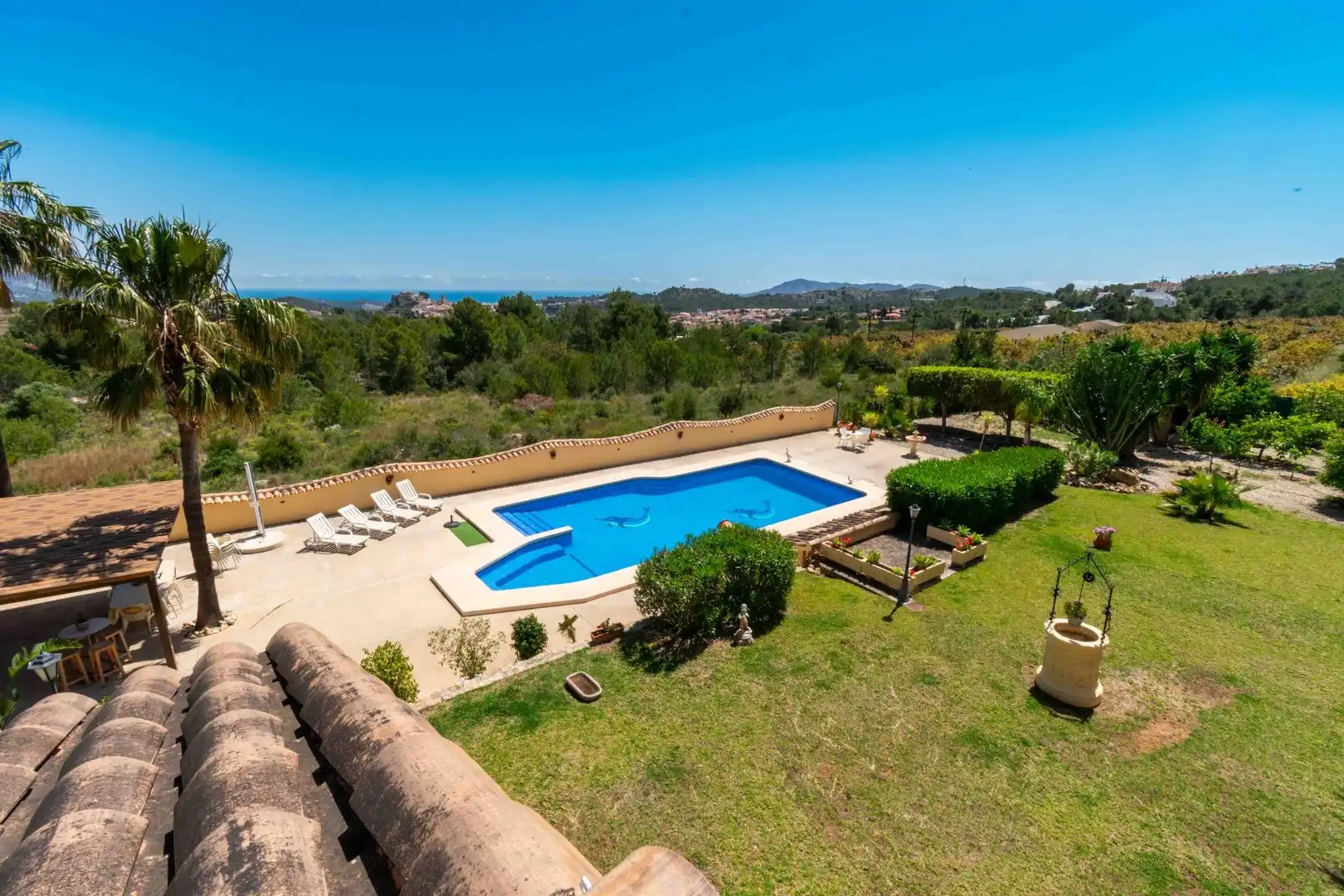 Piscina de Casa o xalet de lloguer en Polop amb Aire condicionat, Jardí privat i Terrassa