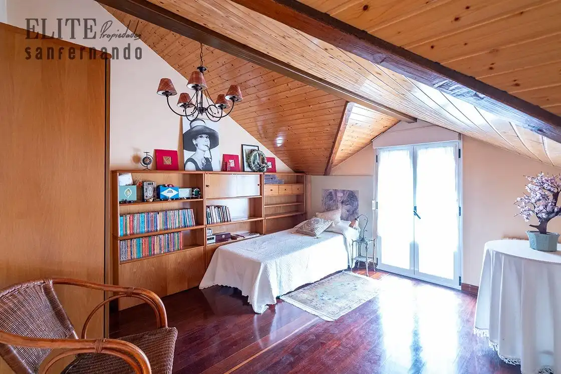 Bedroom of Houses for sale in Santander  with Heating and Private garden
