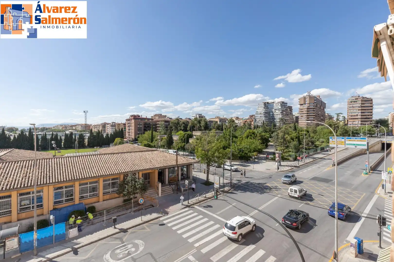 Außenansicht von Wohnung zum Verkauf in Granada mit Klimaanlage und Heizung