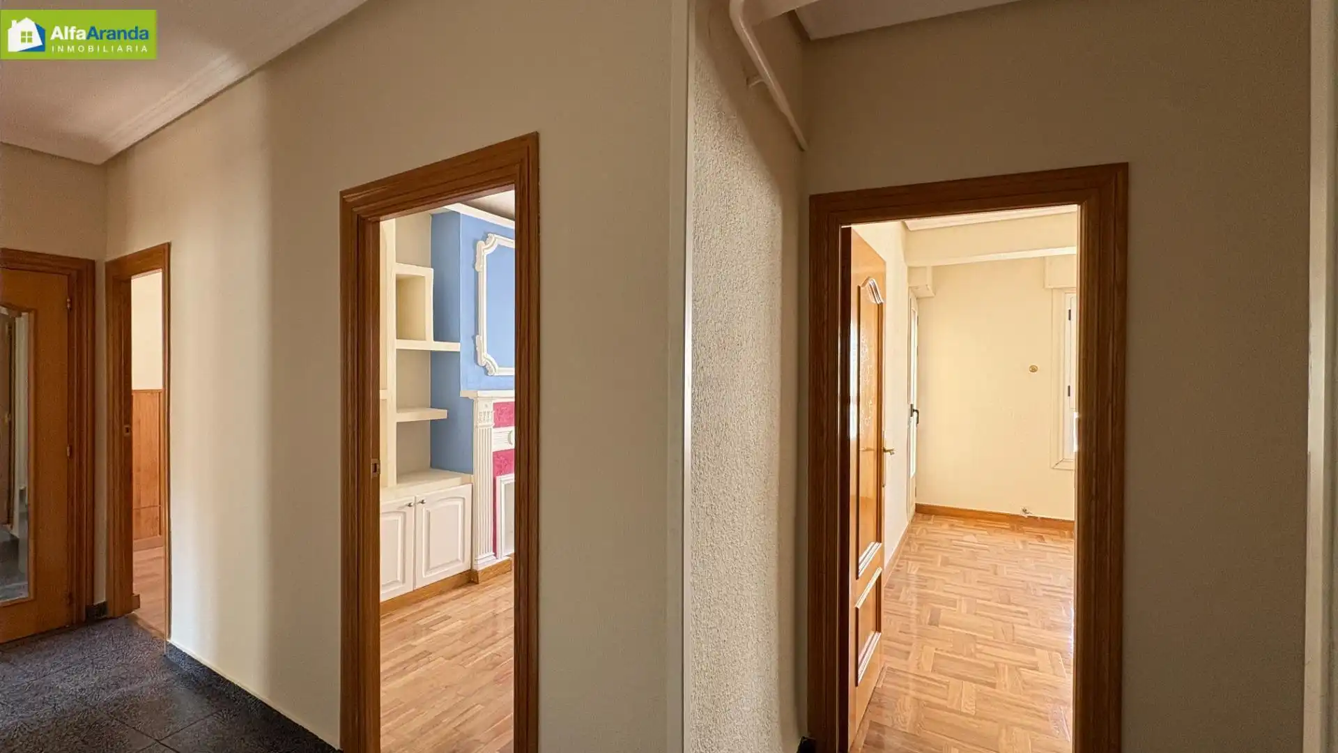 Wohnung zum Verkauf in Aranda de Duero mit Heizung, Parkett und Terrasse