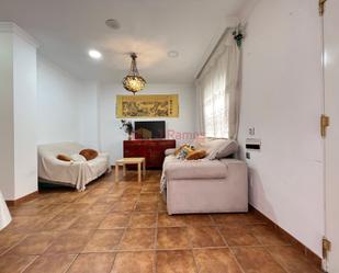 Sala d'estar de Casa adosada de lloguer en Vélez-Málaga amb Aire condicionat, Calefacció i Terrassa