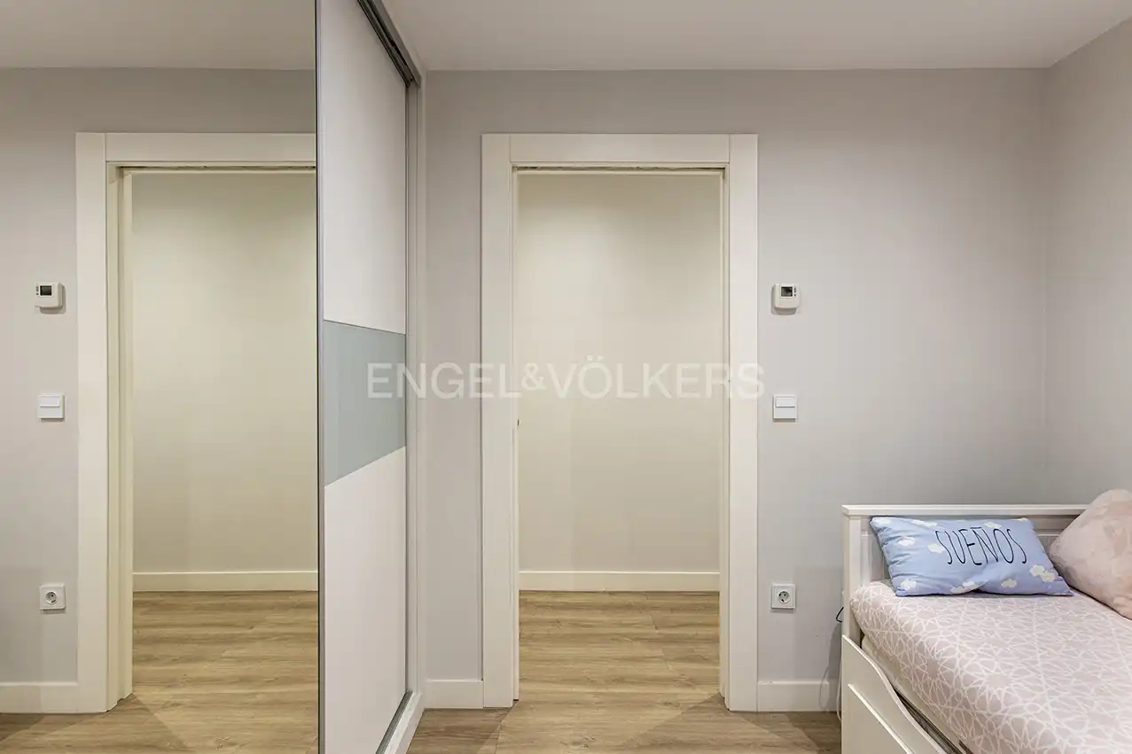 Habitación de Piso en venta en Gijón  con Calefacción y Terraza