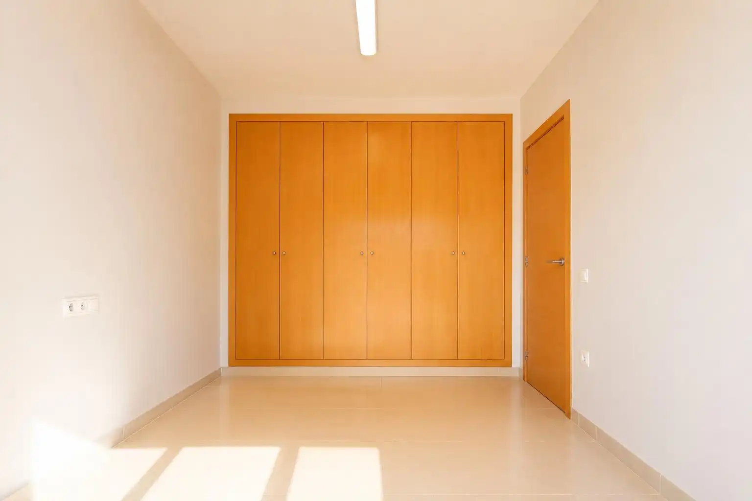 Schlafzimmer von Einfamilien-Reihenhaus zum Verkauf in Reus mit Heizung, Privatgarten und Terrasse