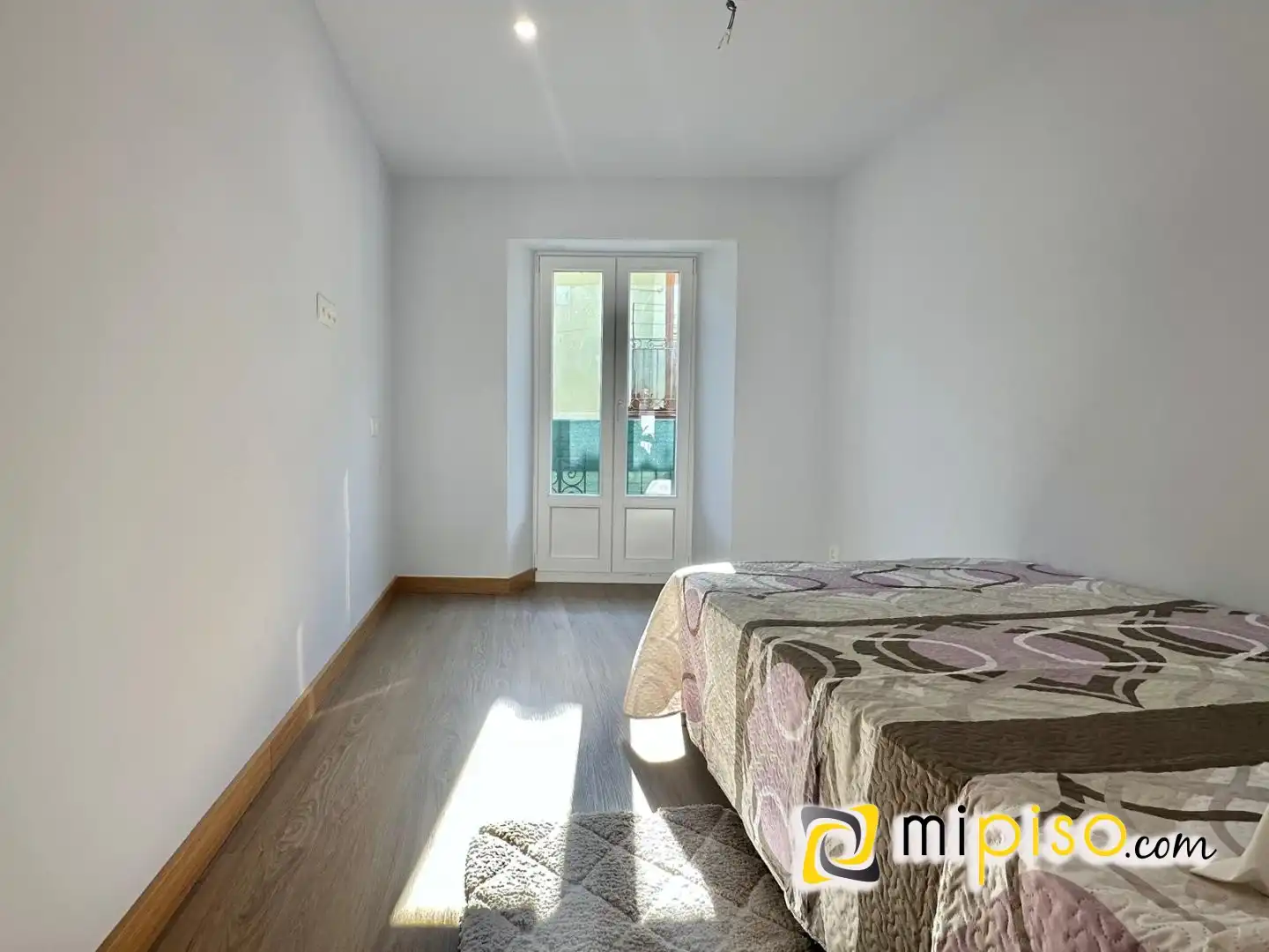 Habitación de Piso en venta en Laredo con Calefacción, Amueblado y Balcón