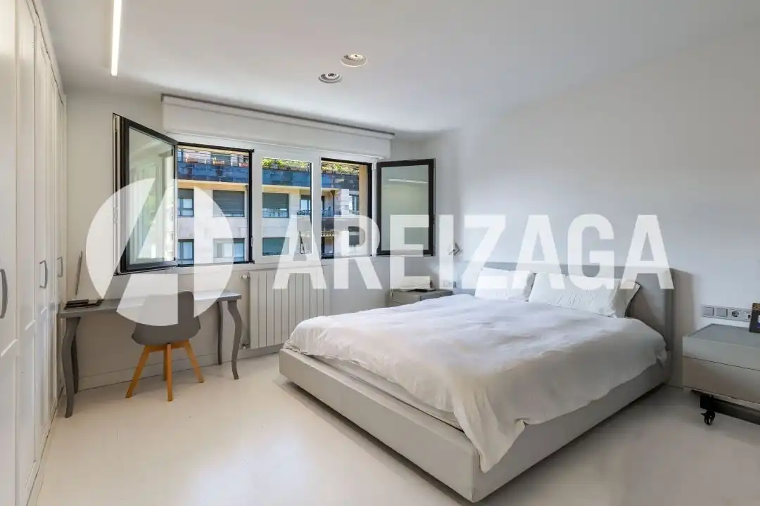 Schlafzimmer von Wohnung zum Verkauf in Donostia - San Sebastián  mit Heizung, Terrasse und Balkon