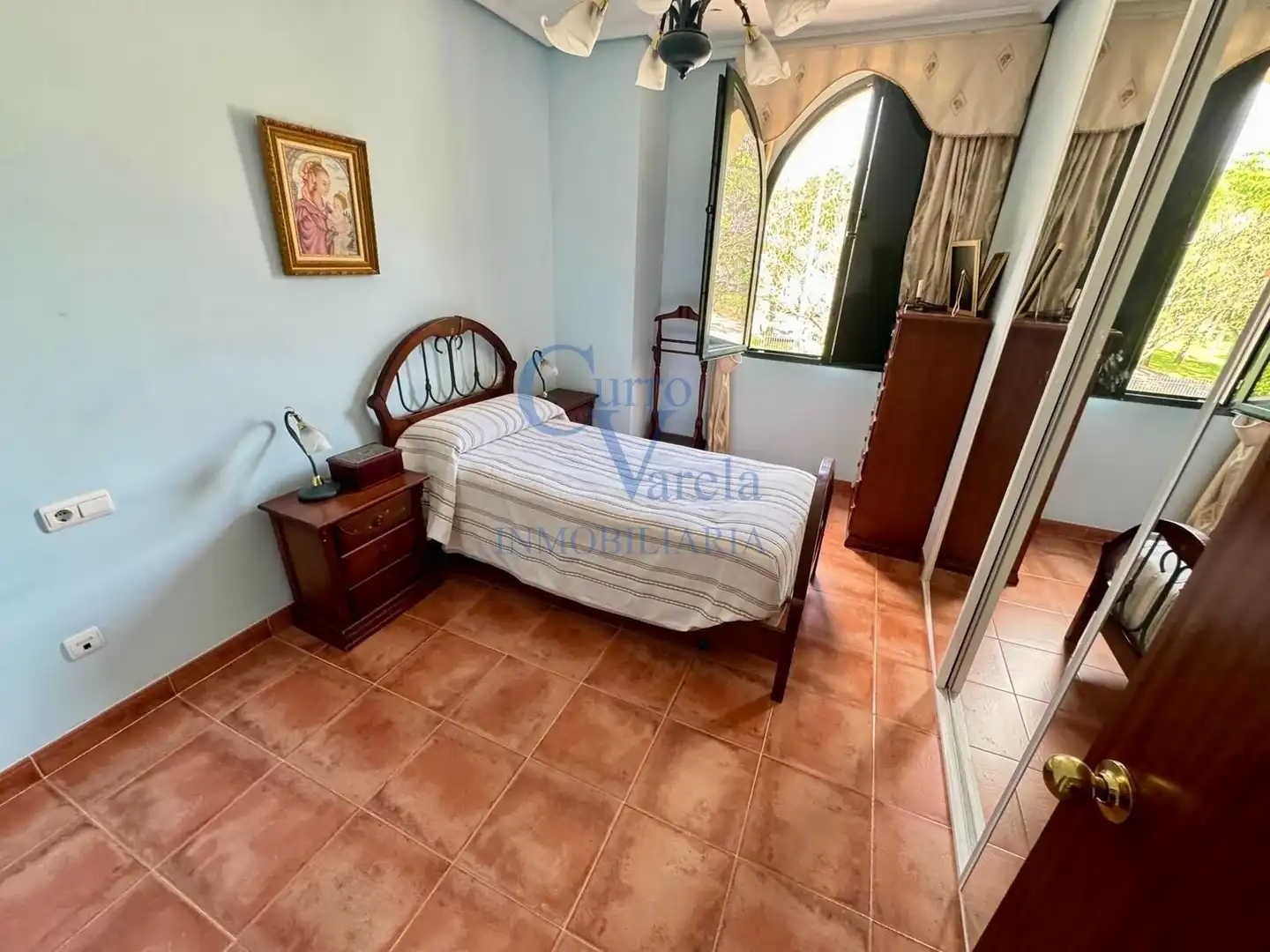 Habitación de Piso en venta en Dos Hermanas con Aire acondicionado, Calefacción y Jardín privado