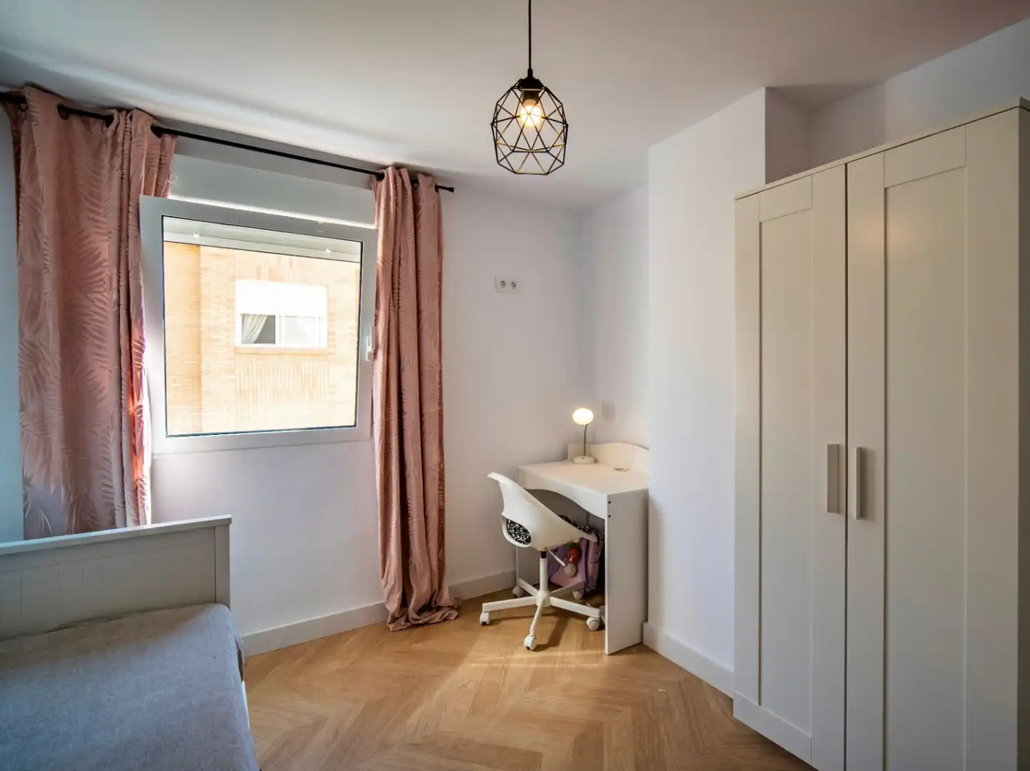Dormitori de Apartament en venda en L'Alfàs del Pi amb Moblat
