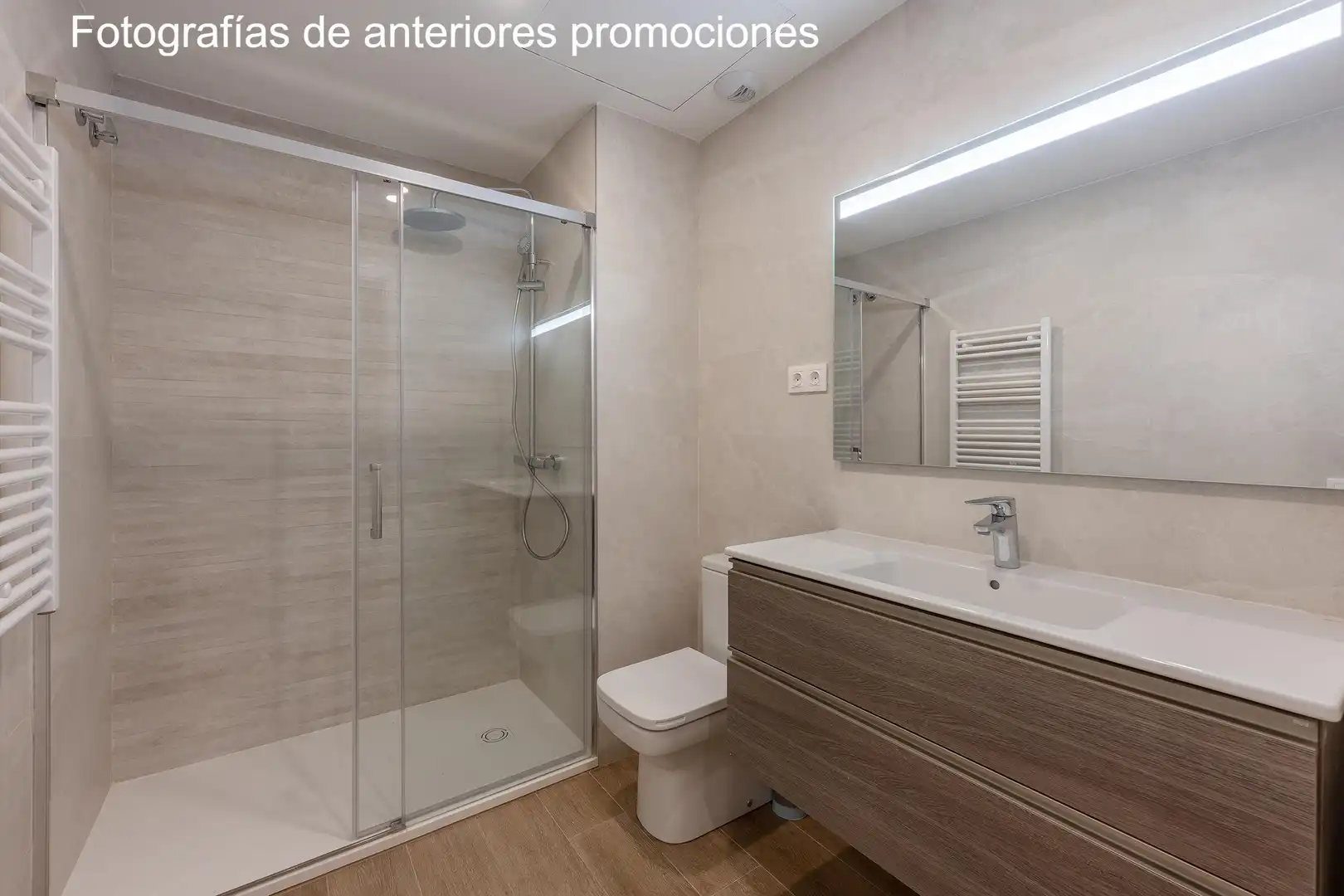 Bany de Pis en venda en Molins de Rei amb Aire condicionat, Calefacció i Balcó