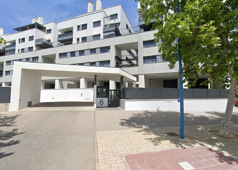 Vista exterior de Garatge en venda en Leganés