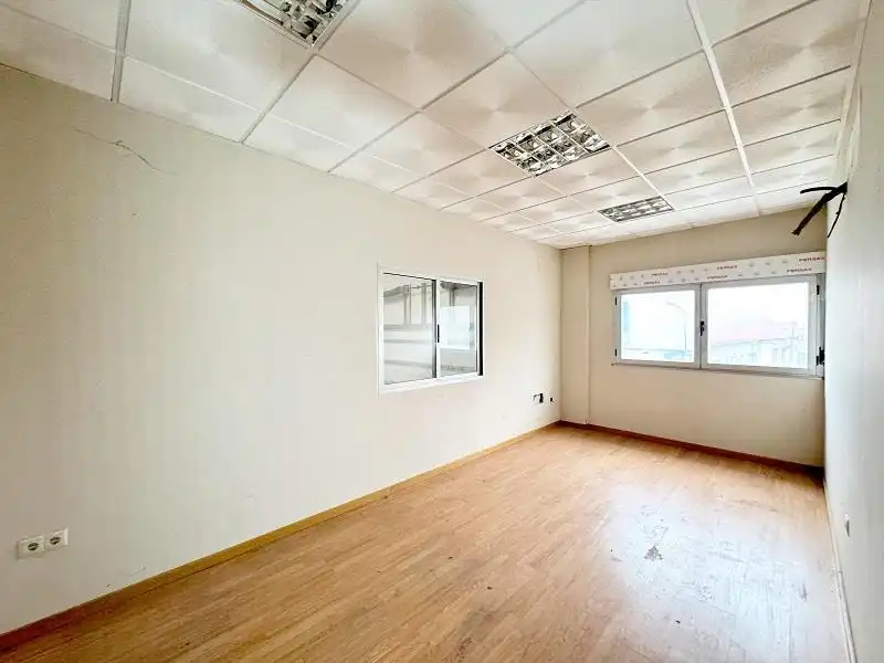 Industrial building for sale in Villares de la Reina, imagen 10