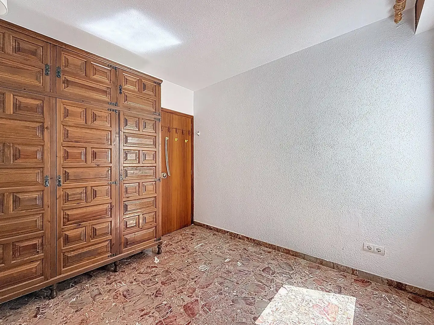 Habitación de Ático de alquiler en Fuengirola con Terraza y Amueblado