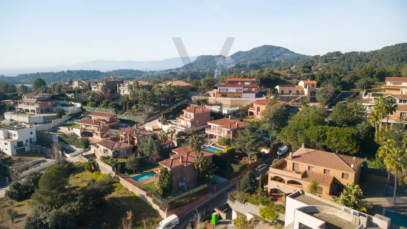 Vista exterior de Casa o xalet en venda en Castellvell del Camp amb Aire condicionat, Calefacció i Jardí privat