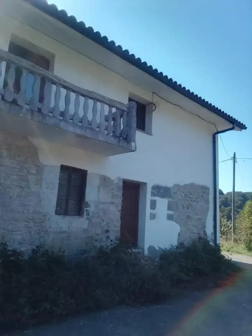 Vista exterior de Finca rústica en venda en Errezil amb Jardí privat, Traster i Moblat