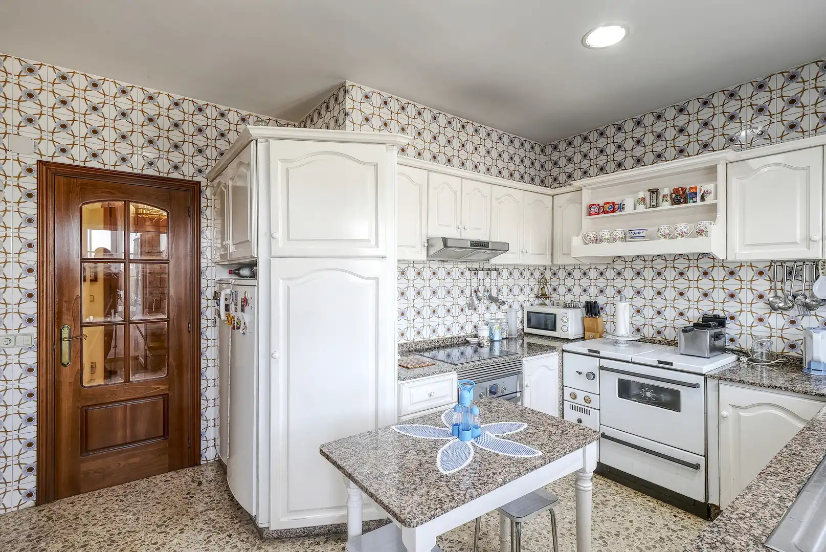 Cocina de Casa o chalet en venta en Bergondo con Calefacción, Jardín privado y Horno