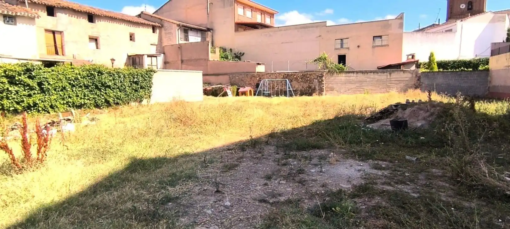 Houses for sale in Corera  with Storage room