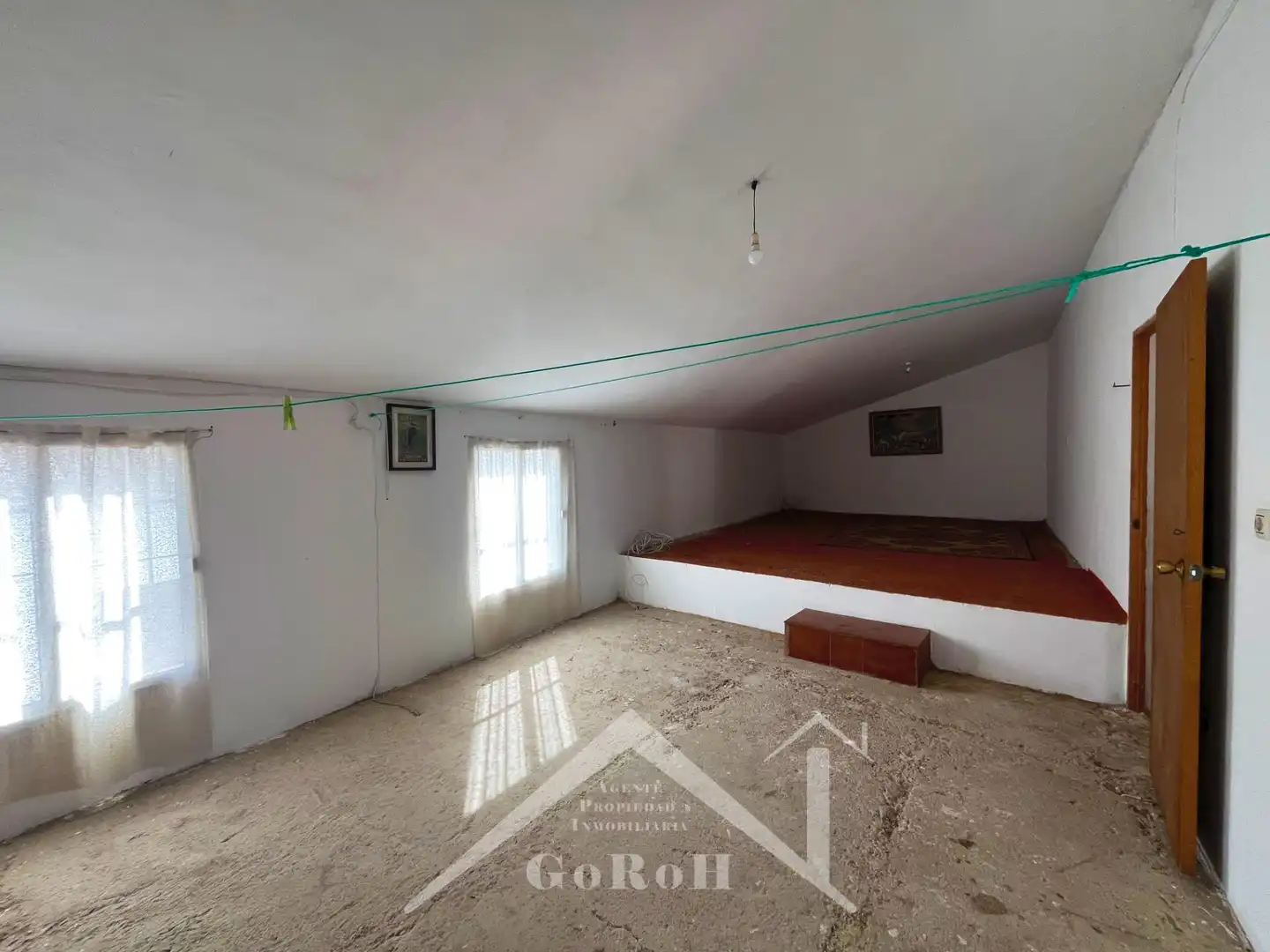 Casa adosada en venta en Almadén de la Plata con Aire acondicionado, Terraza y Trastero