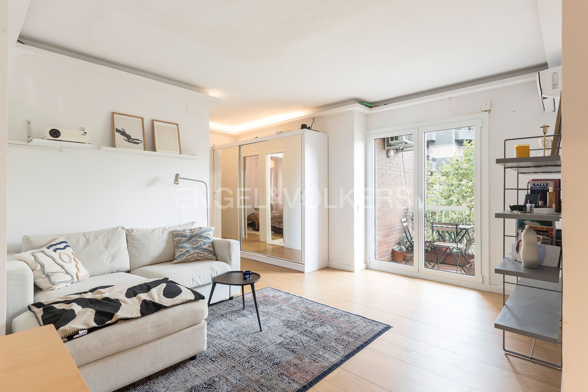 Living room of Apartment to rent in  Barcelona Capital  with Air Conditioner, Heating and Parquet flooring