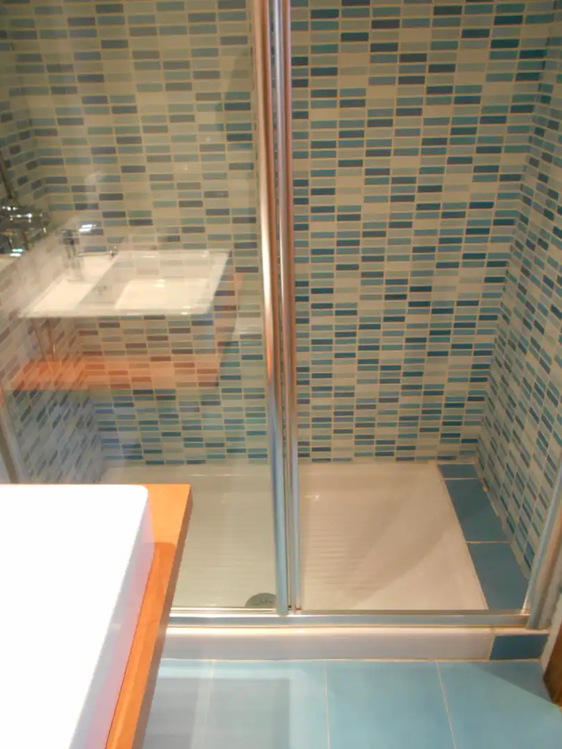 Bathroom of Apartments for sale in Ciudad Real  with Air Conditioner, Heating and Parquet flooring