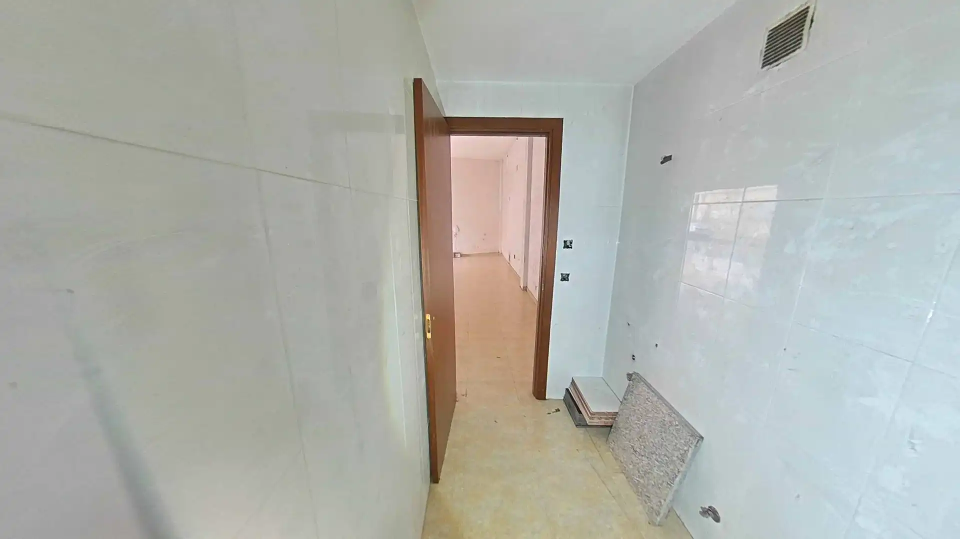 Local comercial en venda a Canovelles, imagen 8