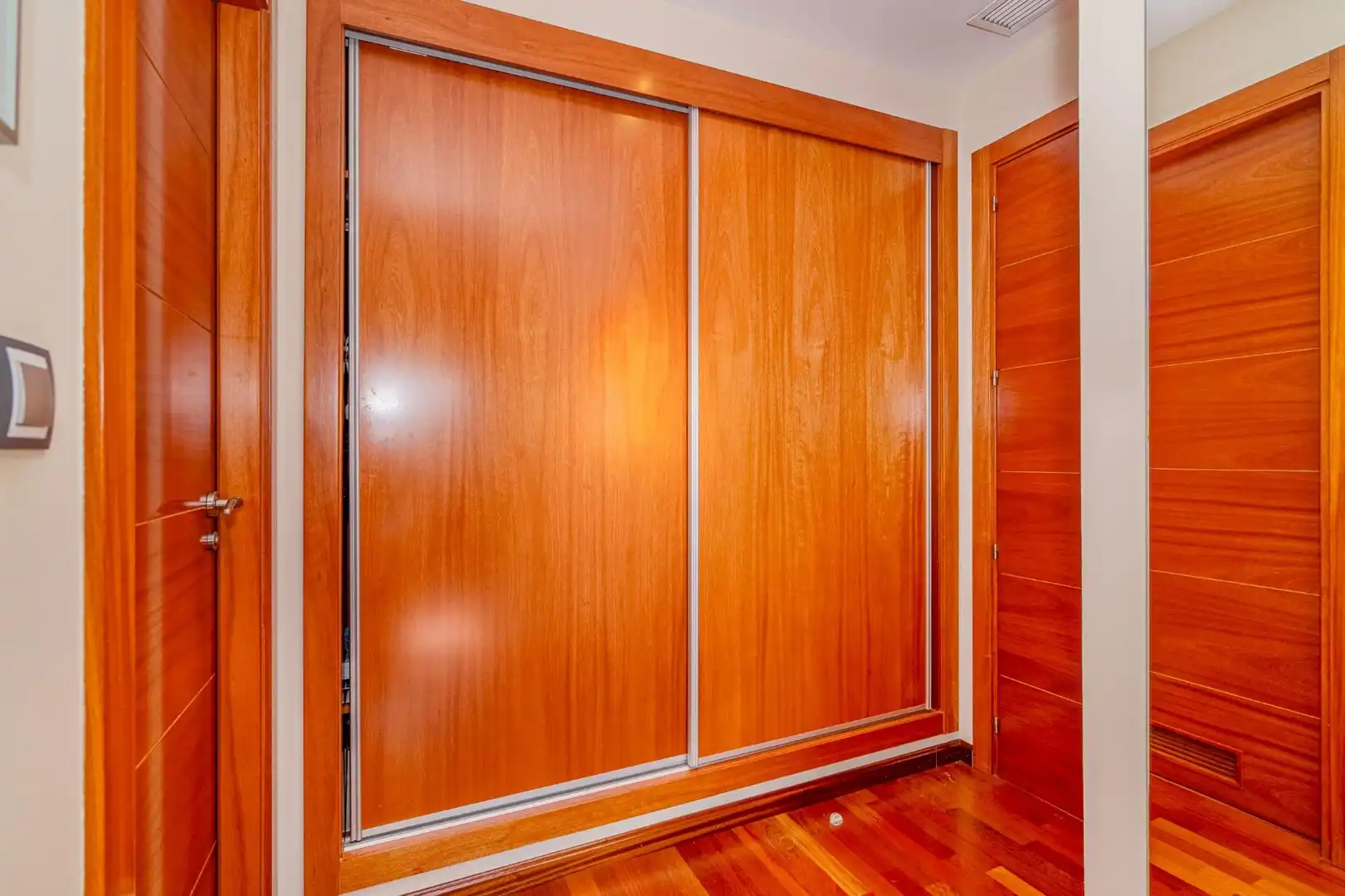 Attic for sale in Plaza CATEDRATICA ASUN. LINARES, 2, Campus de la Salud